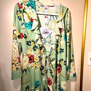 Green Floral Wrap Dress💐